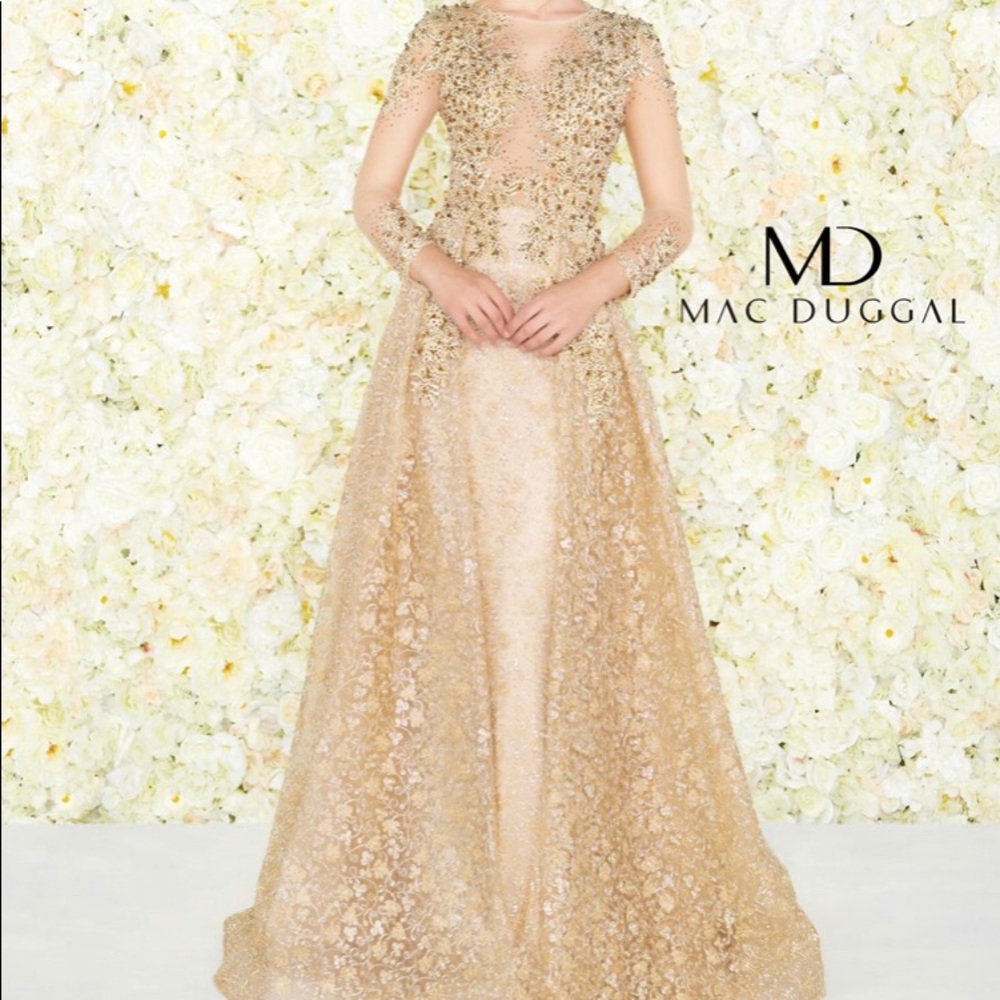 Size 12 winner! Beautiful gold Mac Duggal